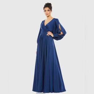 Mac Duggal 67847 NWT Navy Flowy Split Bishop Sleeve Faux Wrap Gown